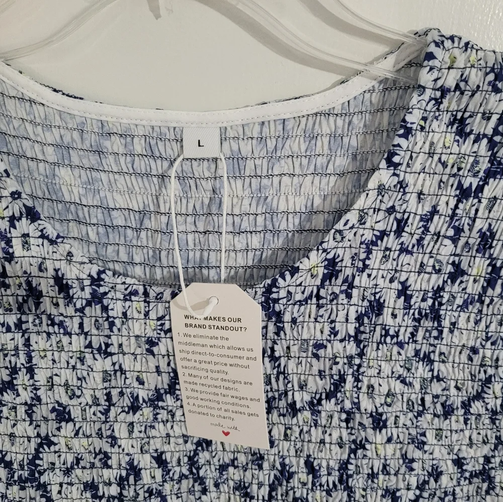 NWT  Made With Love  Floral Smocked Midi Dress Size L with Pockets  Half Sleeve - Picture 3 of 5